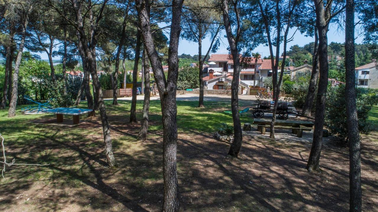 Apartments Rita Porec Esterno foto